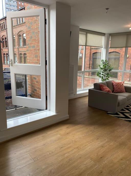 Central Leeds Townhouse With Private Roof Garden Sleeps 4 Leeds (West Yorkshire) Exterior foto