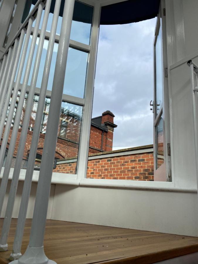 Central Leeds Townhouse With Private Roof Garden Sleeps 4 Leeds (West Yorkshire) Exterior foto