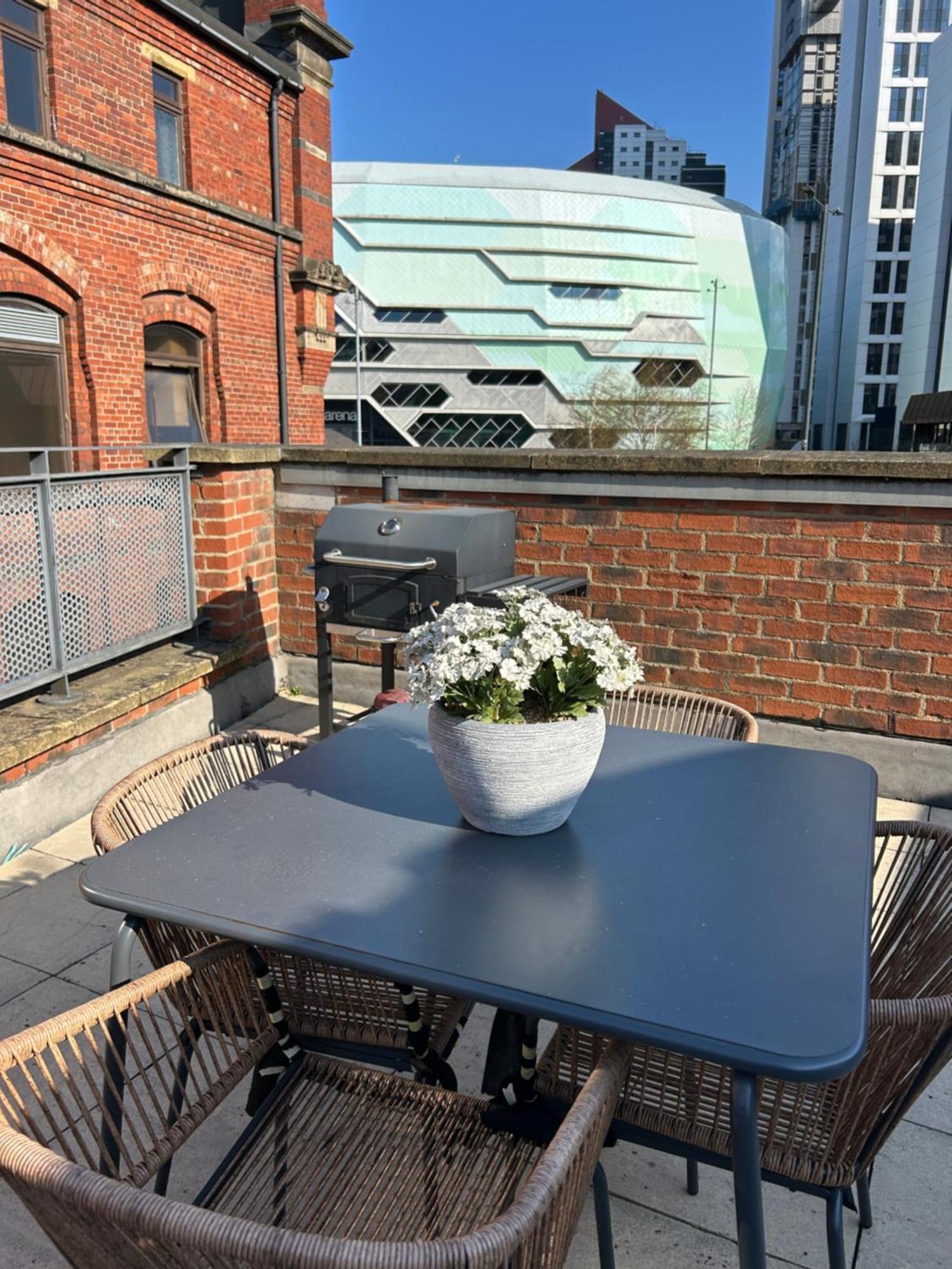 Central Leeds Townhouse With Private Roof Garden Sleeps 4 Leeds (West Yorkshire) Exterior foto